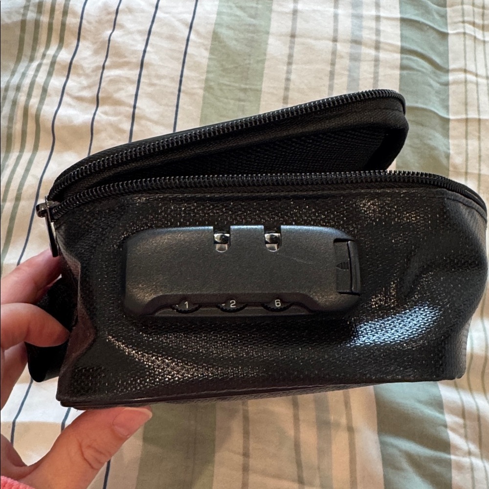 Mini safe - Picture 2 of 8